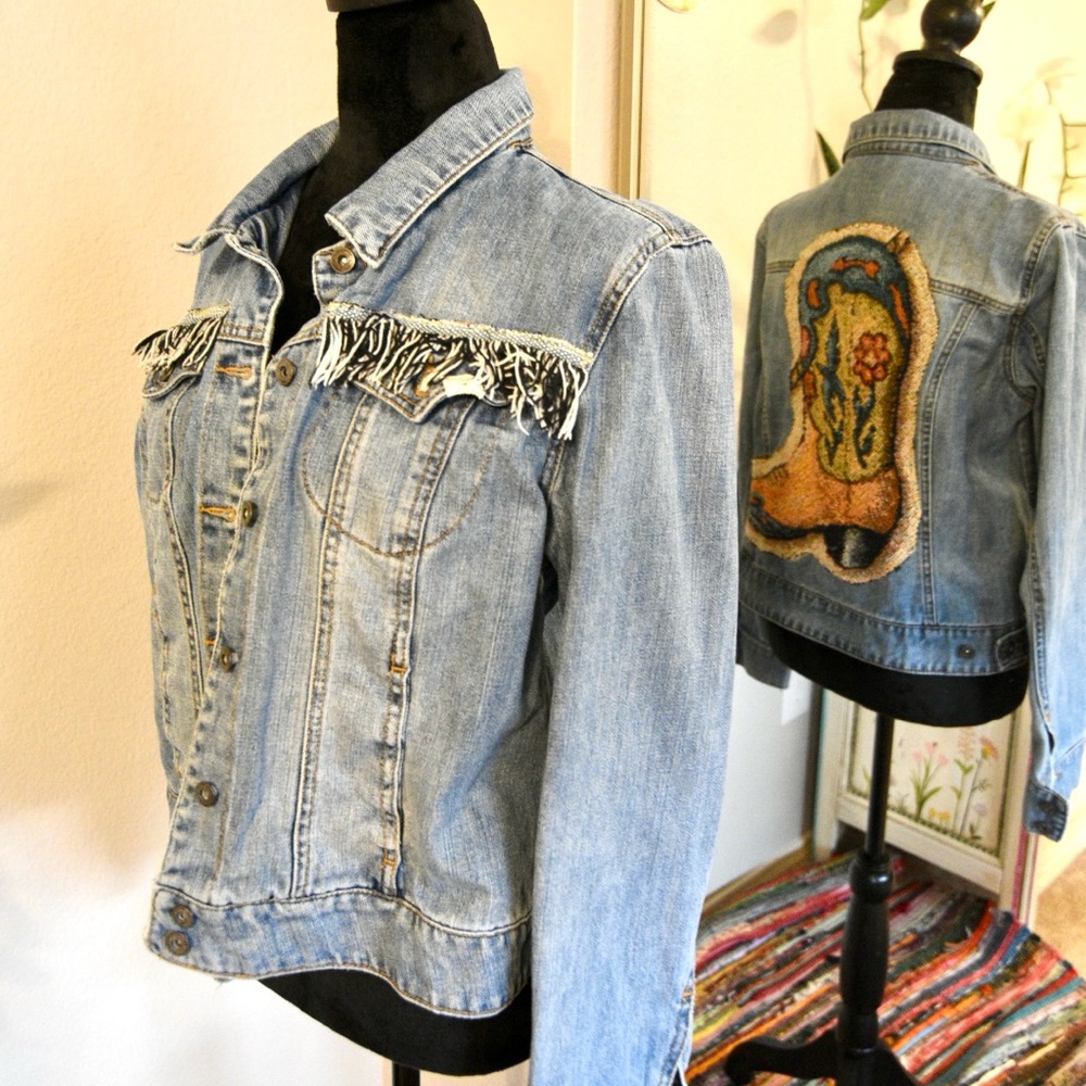 Chadwicks Light Blue Denim Jacket with Fringe and Cowboy Boot Patch